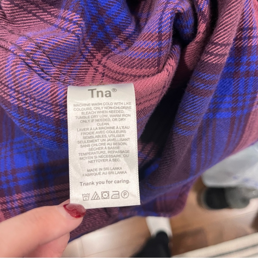 Aritzia | TNA oversized plaid shirt blue and purple 1 - Picture 7 of 8